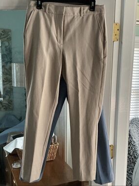 White House Black Market Women's Beige Cropped Dress Pants